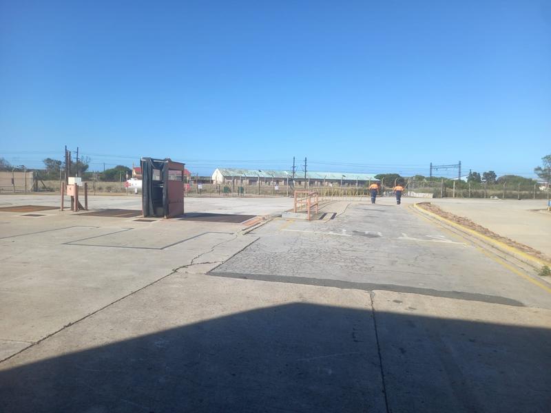 To Let commercial Property for Rent in North End Eastern Cape